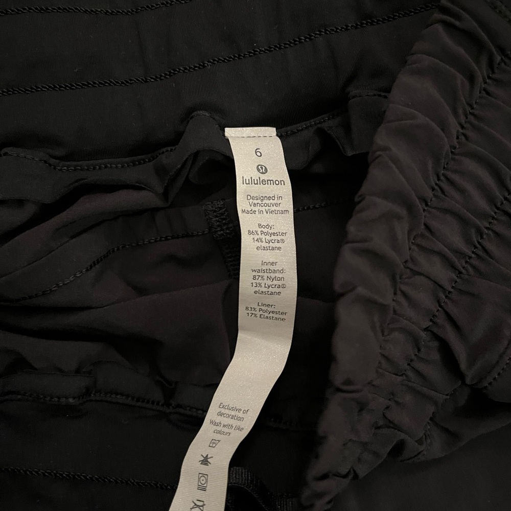 Lululemon Track That Mid rise short